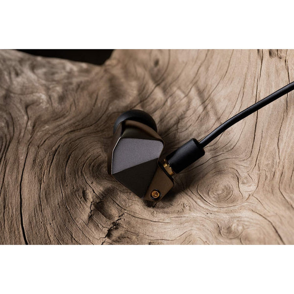 Final Audio B2, In-Ear Monitors: Sound Isolating Balanced Armature Driver Earphones IEM (B2)