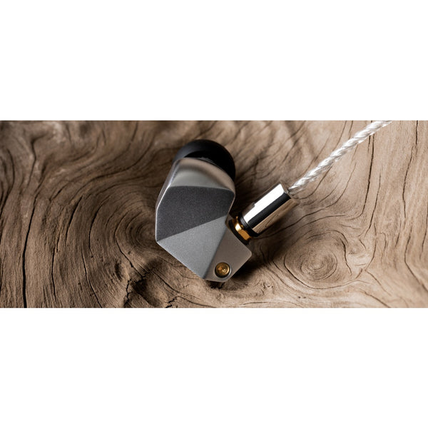 Final Audio B3, In-Ear Monitors: Dual Balanced Armature Drivers Sound Isolating IEM (B3)