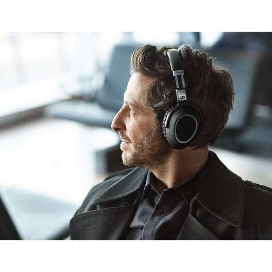 Sennheiser PXC 550, Wireless Around-Ear Headphone: Noise-Cancelling Travel Bluetooth Headphones (PXC 550)