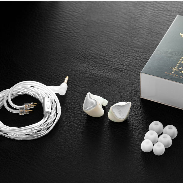 Kinera Wyvern Pro, In-Ear Monitors: with Boom Mic, Detachable 2Pin 0.780.75 Earphones IEM (Wyvern Pro)