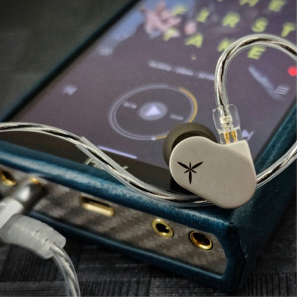 Moondrop Lan, In-Ear Monitors: with Detachable 2pin 0.78 Cable, Dual-Cavity Dynamic Driver Earphones IEM (Lan)